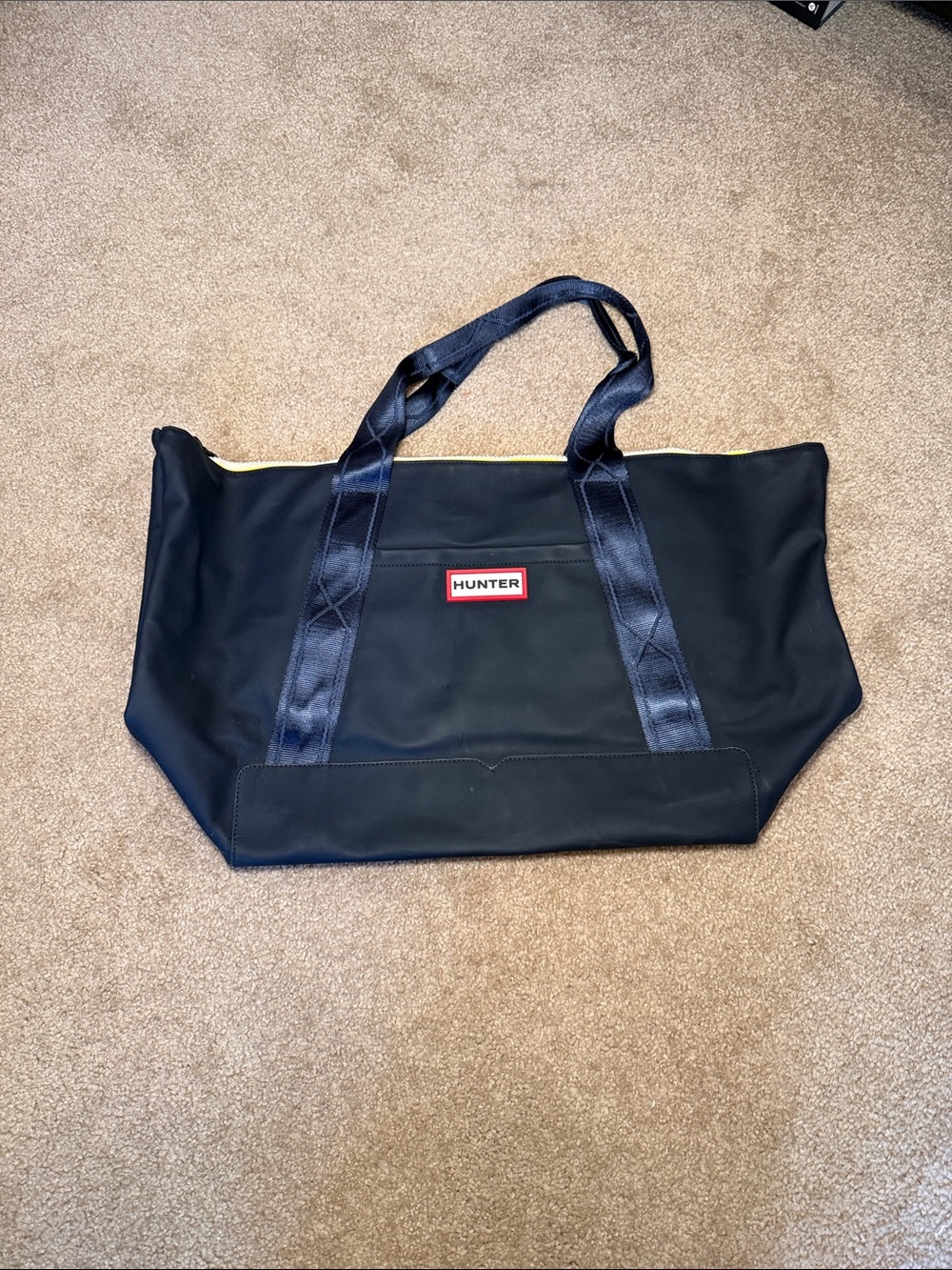 Hunter x Target Tote Bag